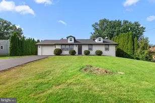 14 Cowpath Rd, Souderton, PA 18964 - Photo 2
