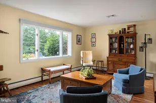 1908 Rampart Ln, Lansdale, PA 19446 - Photo 4