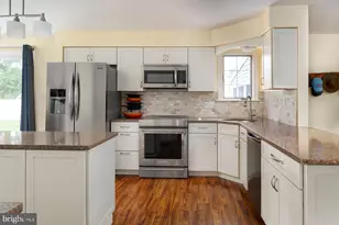 1908 Rampart Ln, Lansdale, PA 19446 - Photo 8
