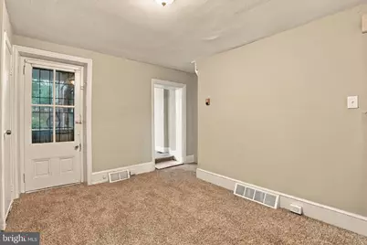 23 W Airy Street, Norristown, PA 19401 - Photo 6
