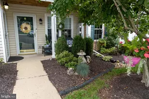 1509 Rosewood Ct, Pottstown, PA 19464 - Photo 2