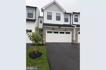 375 Aspen Way, King of Prussia, PA 19406 - Photo 2
