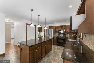 120 Summit Dr, Phoenixville, PA 19460 - Photo 4