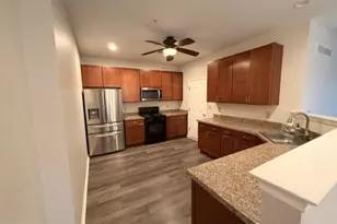 2133 Hidden Meadows Ave, Pennsburg, PA 18073 - Photo 2