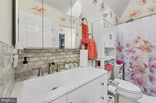 2496 Dragon Cir, West Norriton, PA 19403 - Photo 18