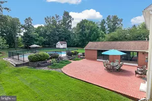 1804 Green Briar Dr, Eagleville, PA 19403 - Photo 6