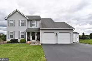 330 Bartman Ave, Gilbertsville, PA 19525 - Photo 2