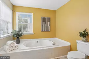 1289 Meadowview Dr, Pottstown, PA 19464 - Photo 22