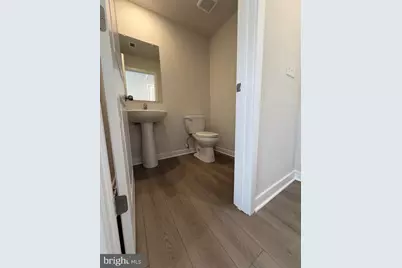 39 E Front Street, Bridgeport, PA 19405 - Photo 6