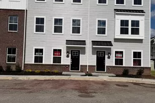 39 E Front St, Bridgeport, PA 19405 - Photo 2