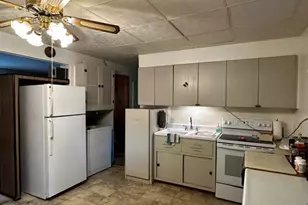 391 W King St, Pottstown, PA 19464 - Photo 8