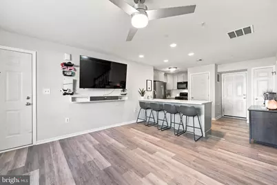 2077 Morgan Hill Drive #M31, Pennsburg, PA 18073 - Photo 6