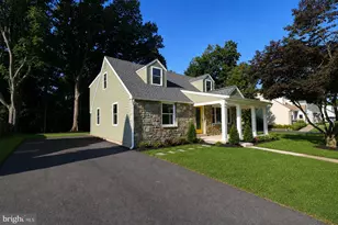 610 Burton Rd, Oreland, PA 19075 - Photo 2