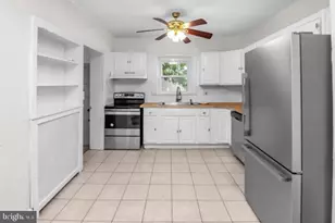 1009 Queen St, Pottstown, PA 19464 - Photo 4
