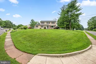 2148 Pheasant Hill Rd, Lansdale, PA 19446 - Photo 4