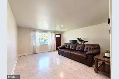 854 Andover Road, Lansdale, PA 19446 - Photo 2