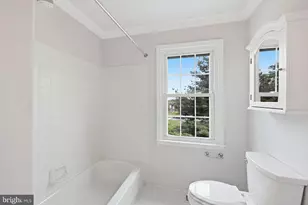 802 Irenic Ct, Norristown, PA 19403 - Photo 32