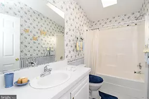 1047 Scenic View Dr, Schwenksville, PA 19473 - Photo 28