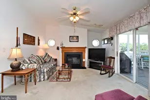 1047 Scenic View Dr, Schwenksville, PA 19473 - Photo 20