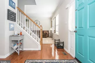 1102 Autumnview Ln, Pottstown, PA 19464 - Photo 6