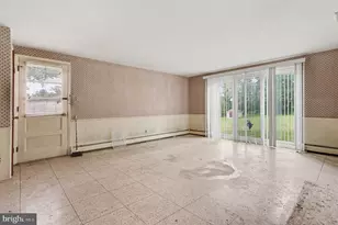 8403 Newbold Ln, Laverock, PA 19038 - Photo 4