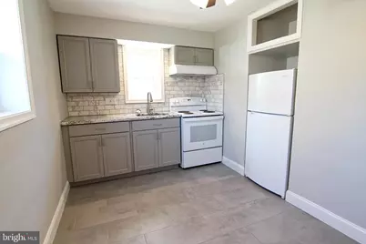 304 W 6th Street #5, Bridgeport, PA 19405 - Photo 4