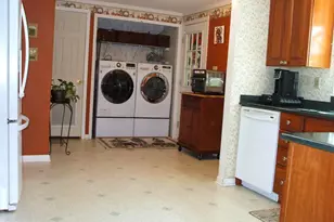 24 Goldenrod Ct E, Harleysville, PA 19438 - Photo 6