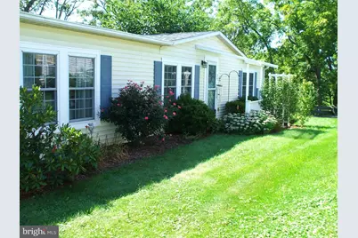 24 Goldenrod Court E, Harleysville, PA 19438 - Photo 2