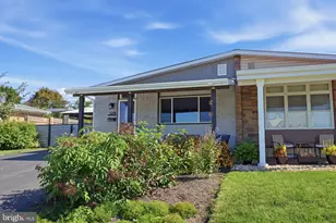 1219 Woodside Rd, Conshohocken, PA 19428 - Photo 2