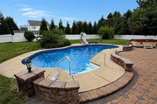 1010 Andrews Ln, Pennsburg, PA 18073 - Photo 4