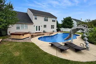 1010 Andrews Ln, Pennsburg, PA 18073 - Photo 2