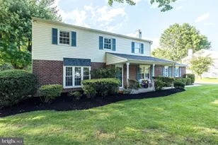 1724 Howe Ln, Ambler, PA 19002 - Photo 2