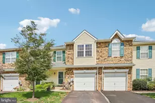 322 Glenn Rose Cir, King of Prussia, PA 19406 - Photo 2