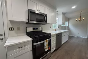 24 Shagbark Ct E, Harleysville, PA 19438 - Photo 4
