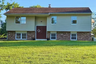 3901 Beth Dr, Collegeville, PA 19426 - Photo 1
