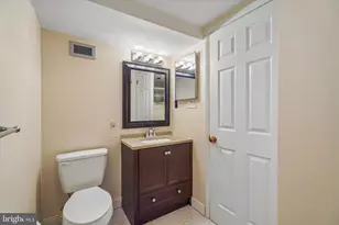 10502 Valley Forge Cir, King of Prussia, PA 19406 - Photo 12