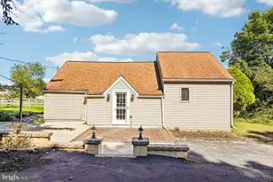 2362 Bergey Rd, Harleysville, PA 19438 - Photo 2