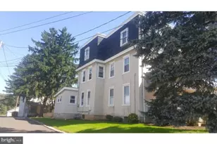 529 S Main St, Hatfield, PA 19440 - Photo 2