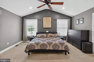 2009 Woodbridge Ln, Pennsburg, PA 18073 - Photo 22