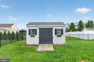 2009 Woodbridge Ln, Pennsburg, PA 18073 - Photo 48