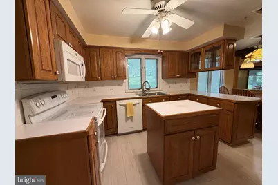 305 Garrison Way, Gulph Mills, PA 19428 - Photo 12