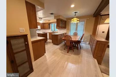 305 Garrison Way, Gulph Mills, PA 19428 - Photo 10