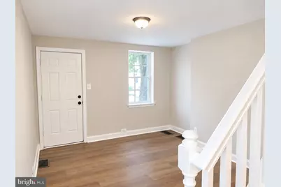 124 W Airy Street, Norristown, PA 19401 - Photo 2