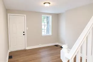 124 W Airy St, Norristown, PA 19401 - Photo 2