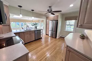 392 Covered Bridge Rd, King of Prussia, PA 19406 - Photo 16