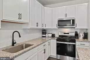 230 Honey Ln, Norristown, PA 19401 - Photo 12