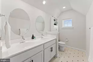 230 Honey Ln, Norristown, PA 19401 - Photo 18