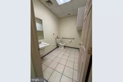 2621 N Broad Street #SECOND FLOOR, Hatfield, PA 18915 - Photo 6