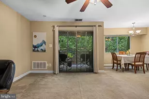 1012 Meadowview Ln, Mont Clare, PA 19453 - Photo 4