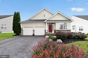 168 Masters Dr, Pottstown, PA 19464 - Photo 1